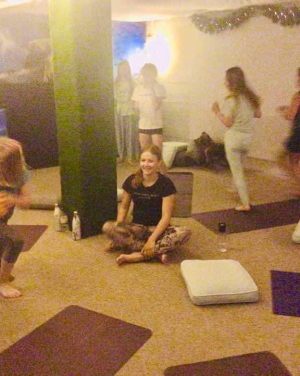Personlige Livs Historie - Fra smerte til lykke | Floga Yoga | IMG_4429
